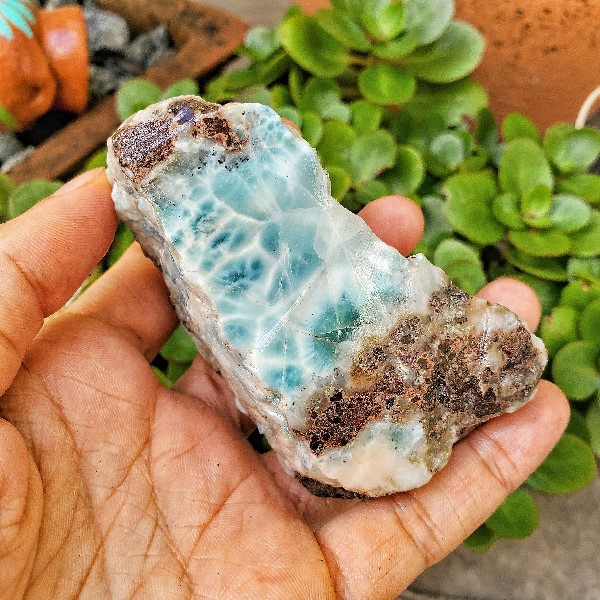 Larimar-stone